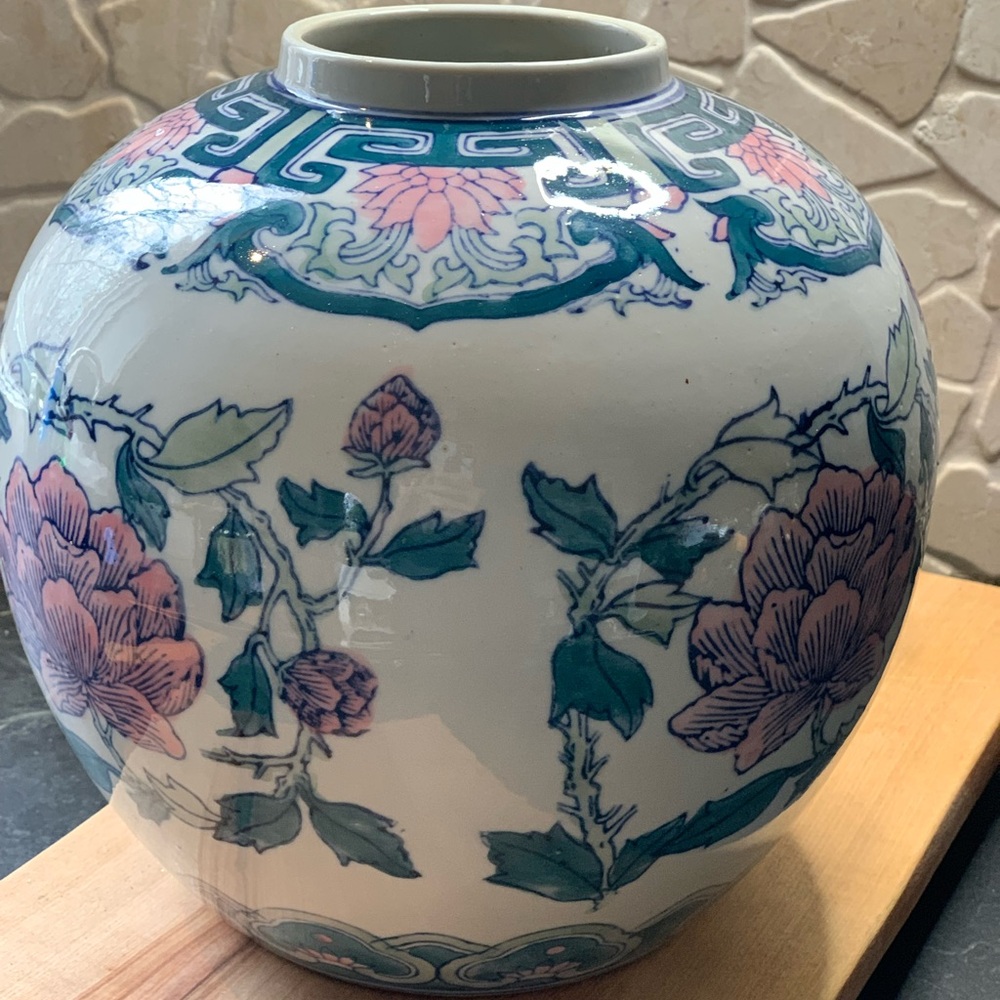 VINTAGE GINGER JAR | Hand Painted Ginger Jar. No lid.